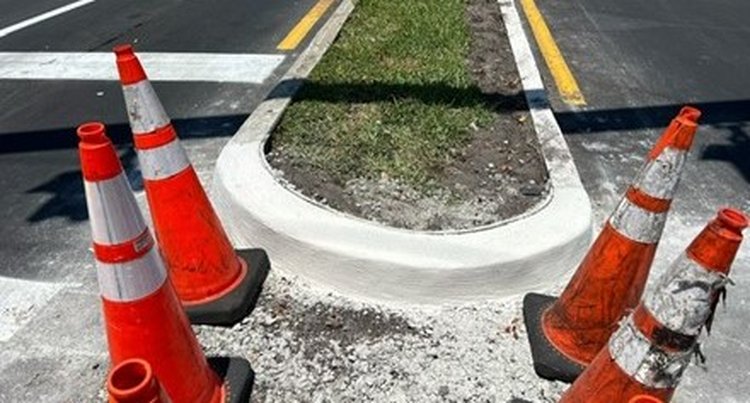 Installation of concrete median at Lindell Blvd and SR 5   May 2025